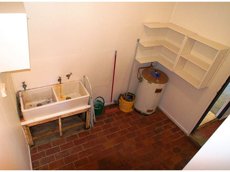 22 Phillip St, One Mile QLD 4305