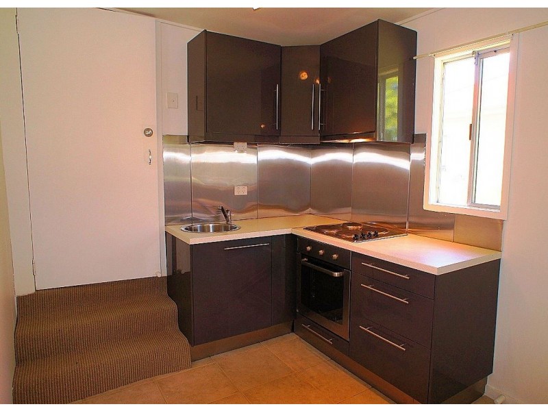 22 Phillip St, One Mile QLD 4305