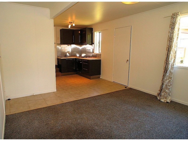 22 Phillip St, One Mile QLD 4305