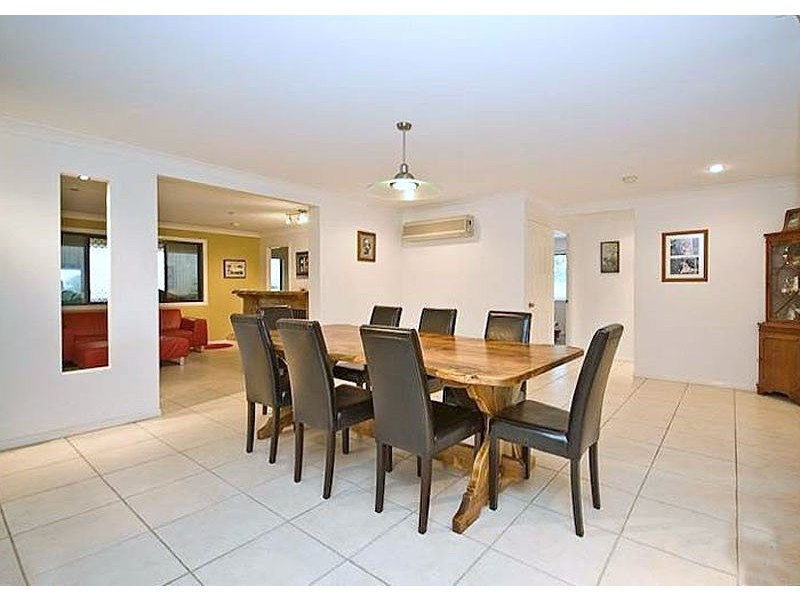 2 Janet Court, Narangba QLD 4504