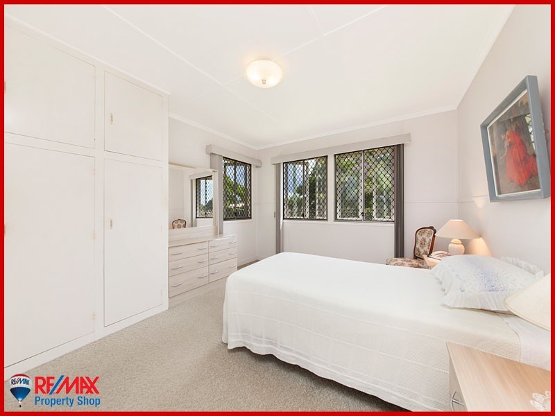 5 Kingaroy Street, Stafford Heights QLD 4053