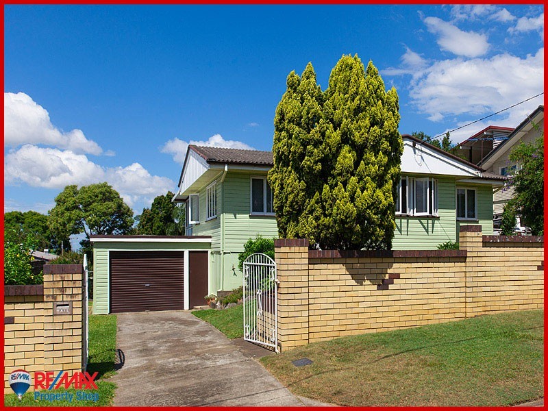 5 Kingaroy Street, Stafford Heights QLD 4053