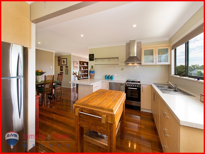 10 Cherry Street, Brighton QLD 4017