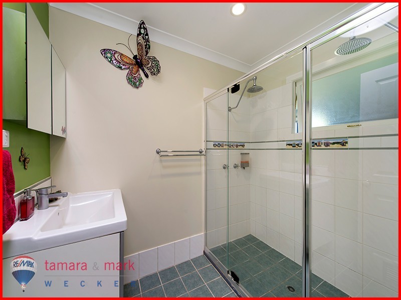 10 Cherry Street, Brighton QLD 4017