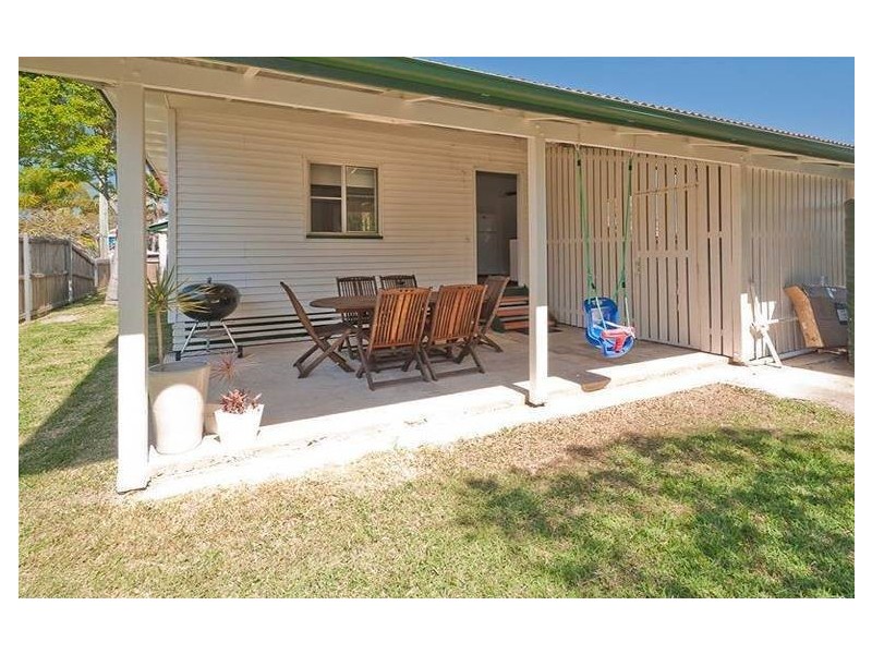 8 Wimble Street, Deagon QLD 4017