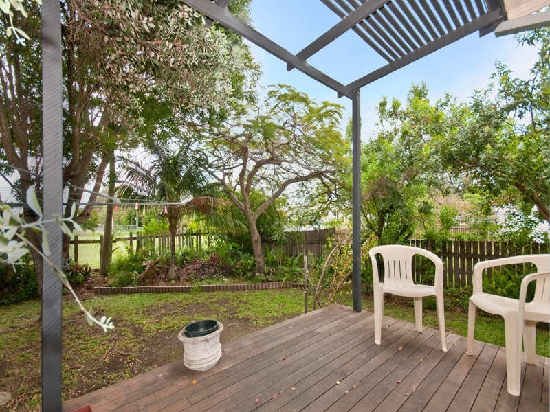 19 Eleventh Avenue, Brighton QLD 4017