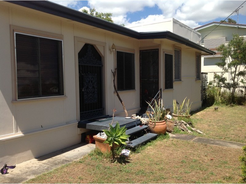 19 Eleventh Avenue, Brighton QLD 4017