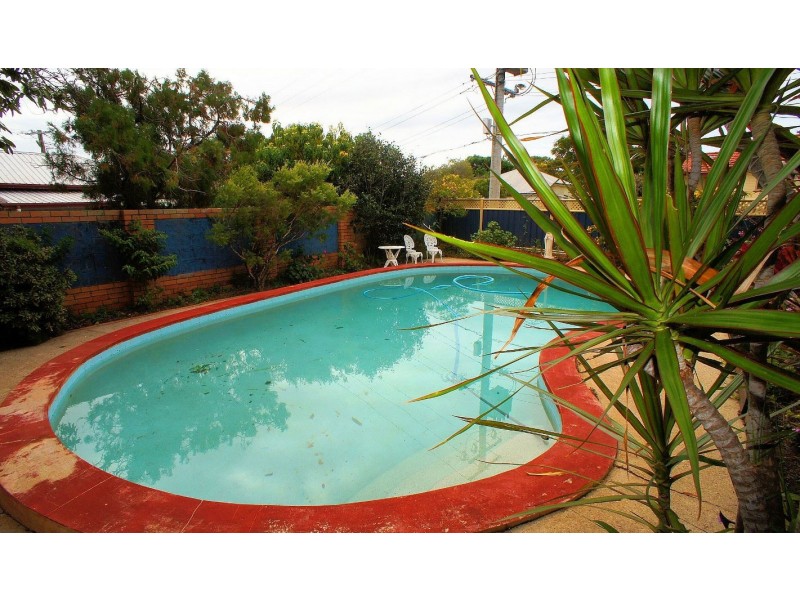 284 Brighton Road, Sandgate QLD 4017