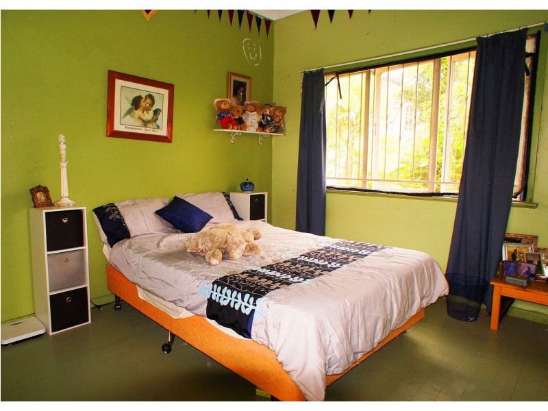 284 Brighton Road, Sandgate QLD 4017