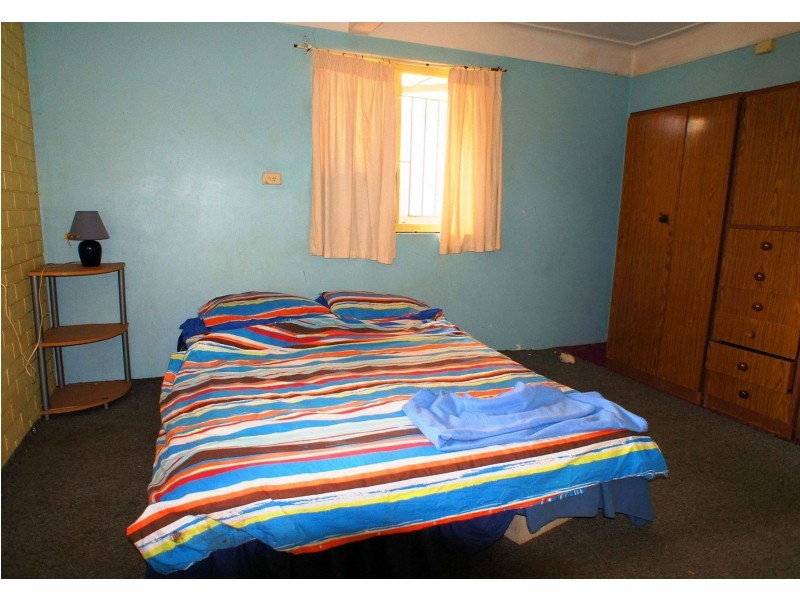 284 Brighton Road, Sandgate QLD 4017