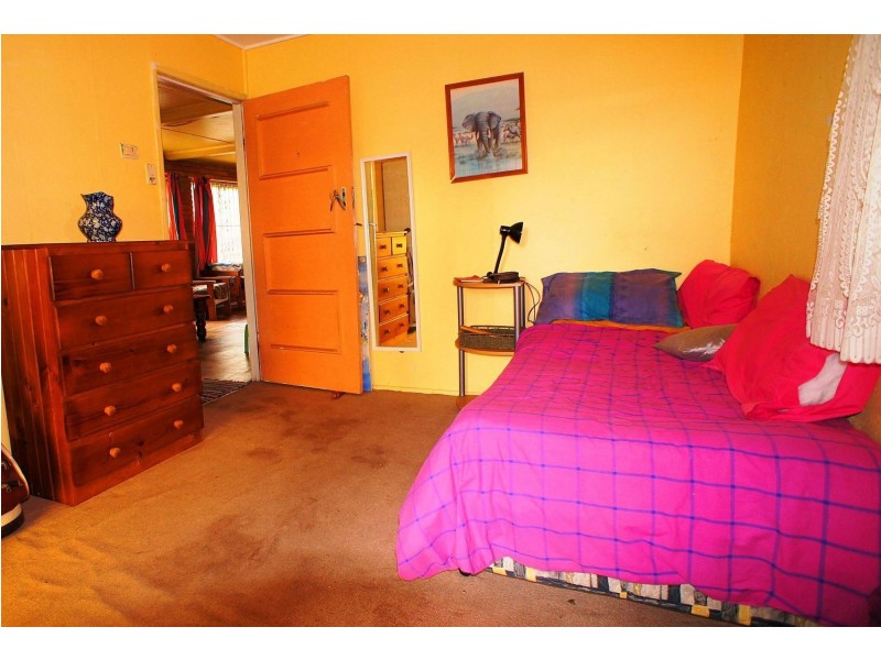 284 Brighton Road, Sandgate QLD 4017