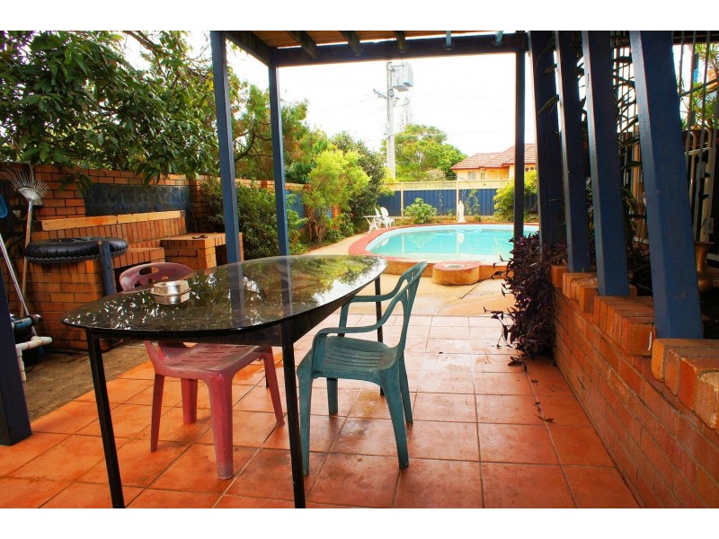 284 Brighton Road, Sandgate QLD 4017