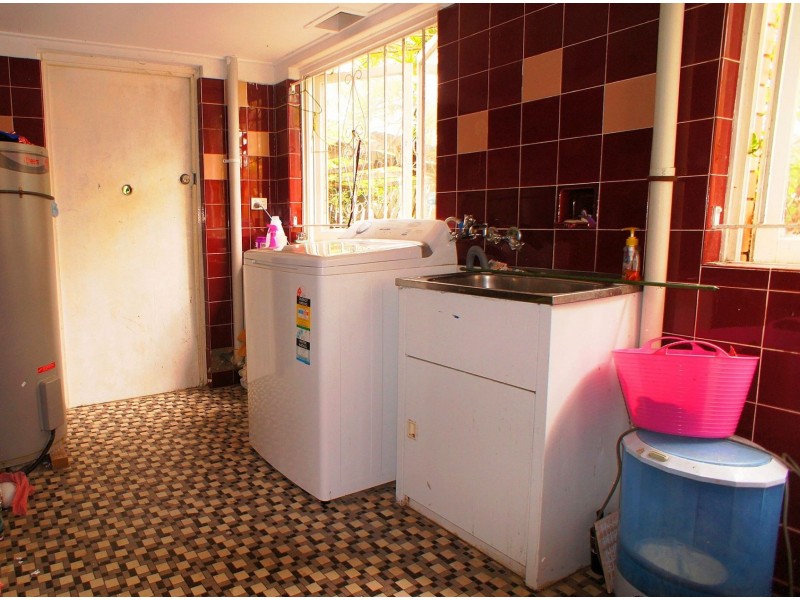 284 Brighton Road, Sandgate QLD 4017