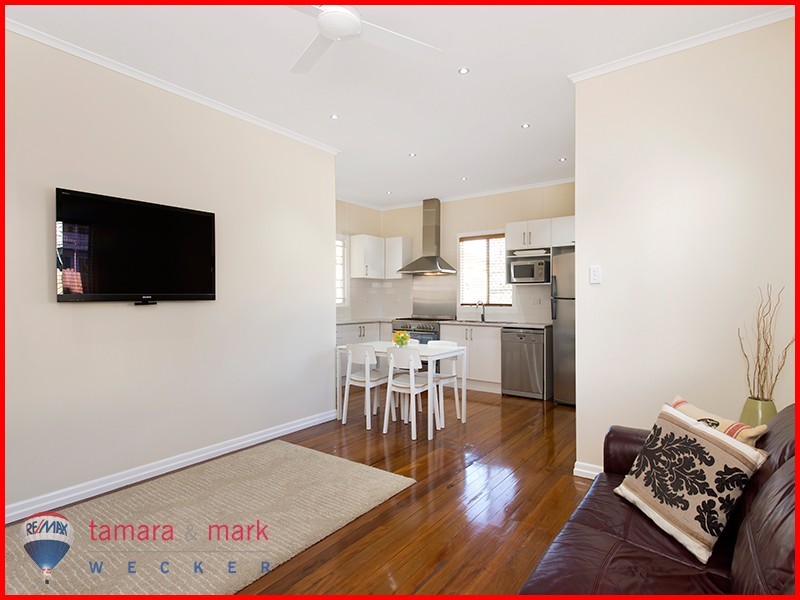 99 Queens Parade, Brighton QLD 4017