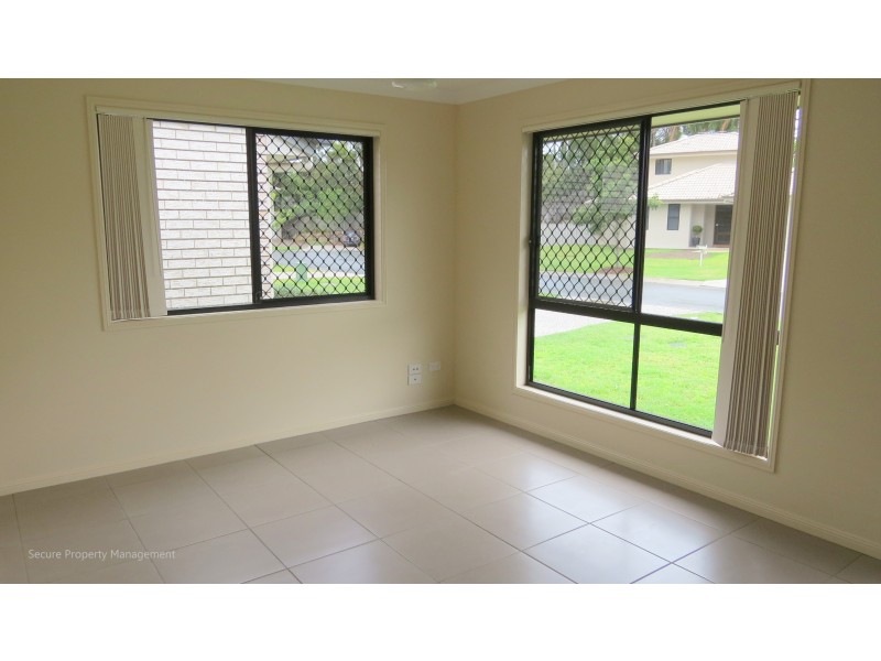 11 Adam Court, Kallangur QLD 4503