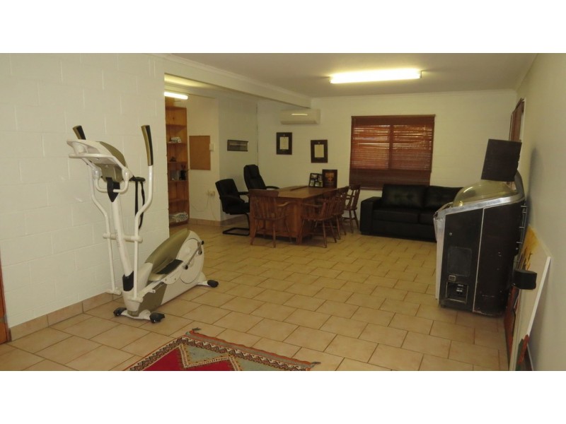 36 Wharf Street, Shorncliffe QLD 4017