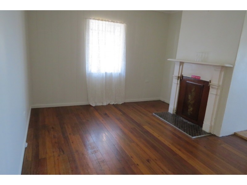 112 Shorncliffe Parade, Shorncliffe QLD 4017