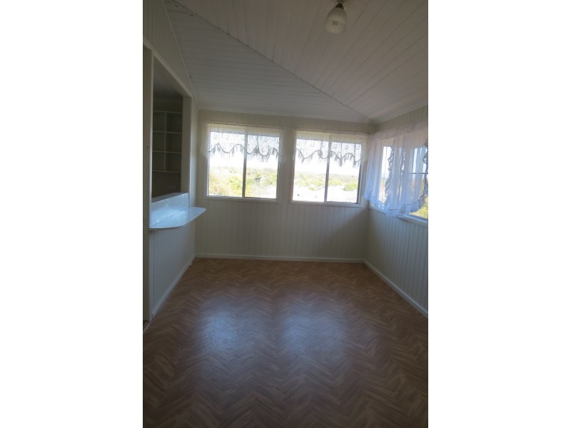 112 Shorncliffe Parade, Shorncliffe QLD 4017