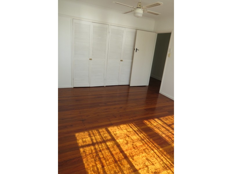 112 Shorncliffe Parade, Shorncliffe QLD 4017