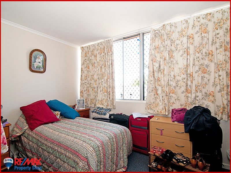 31 King Street, Woody Point QLD 4019