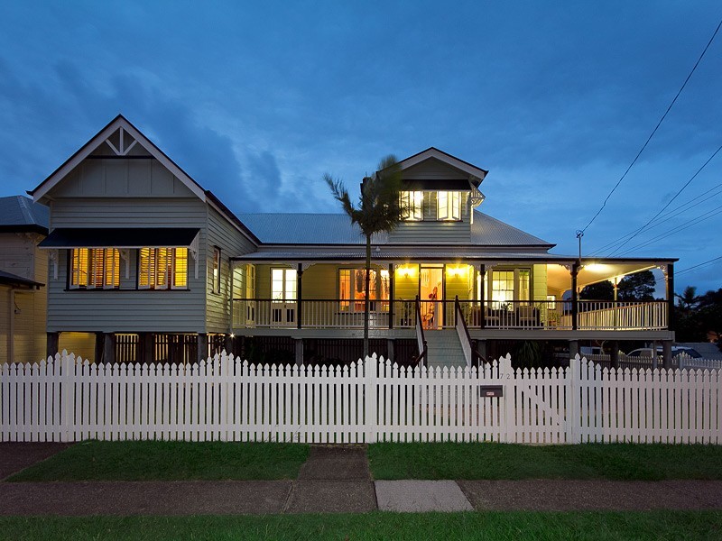 72 Flinders Parade, Sandgate QLD 4017