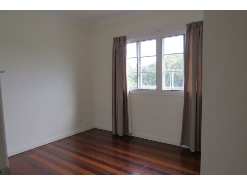 23 Barton Street, Sandgate QLD 4017