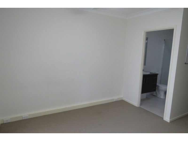 13 Daintree Park way, Fitzgibbon QLD 4018