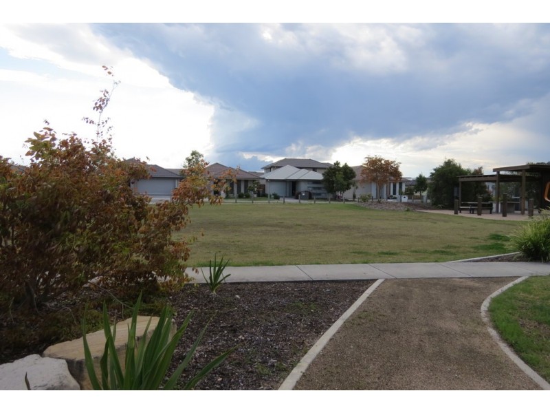 13 Daintree Park way, Fitzgibbon QLD 4018