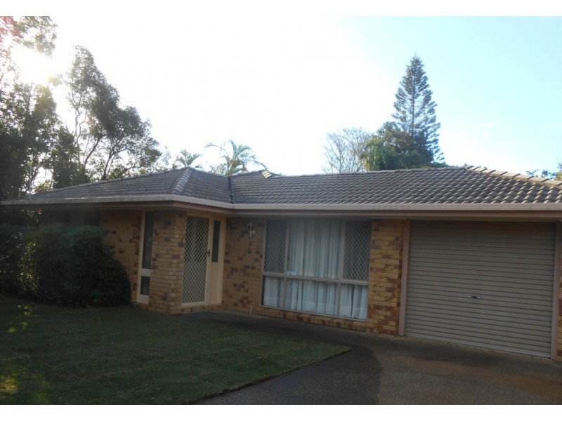 27 Range Avenue, Brighton QLD 4017