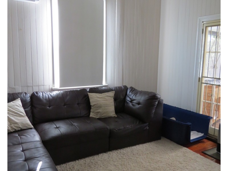 84 Palm Avenue, Shorncliffe QLD 4017