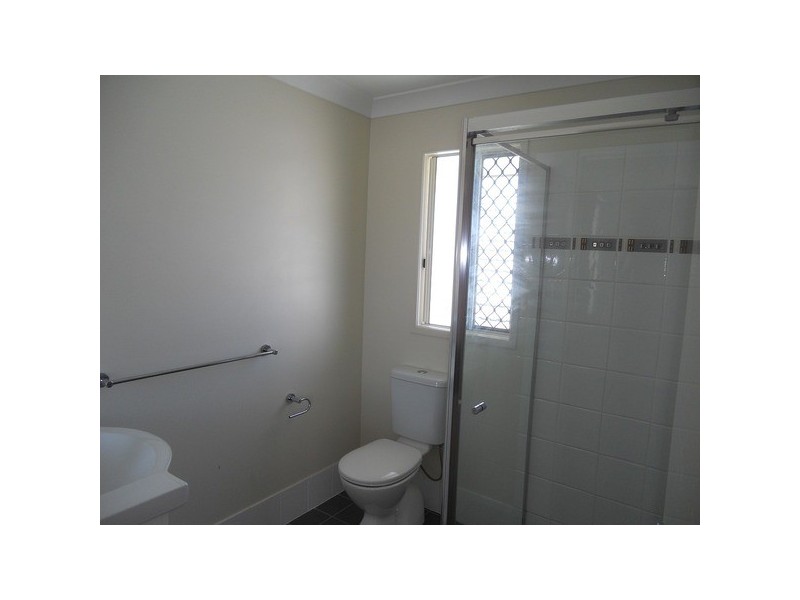 41 Connaught Street, Sandgate QLD 4017