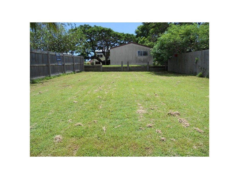 41 Connaught Street, Sandgate QLD 4017