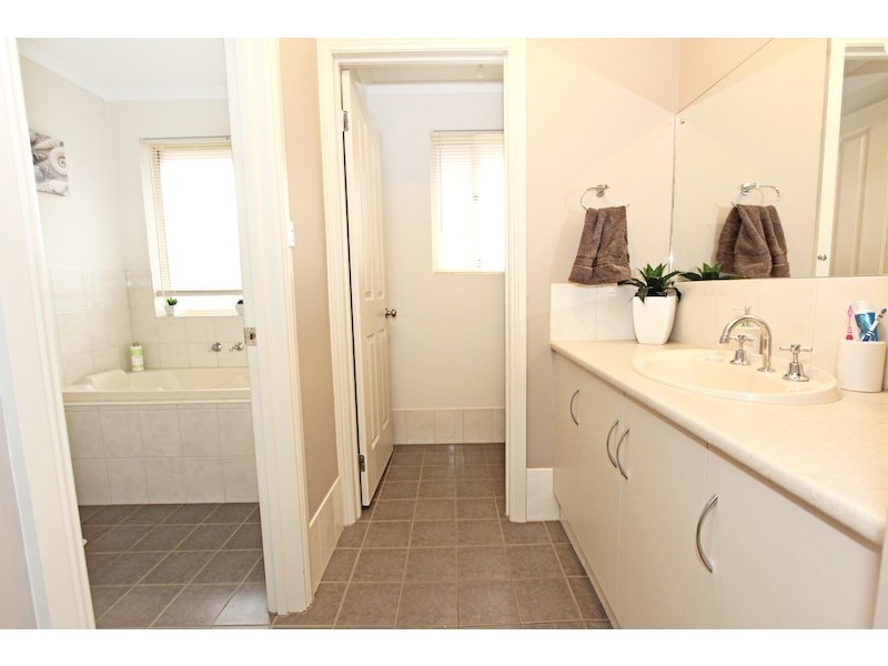 11 Teal Court, Hewett SA 5118