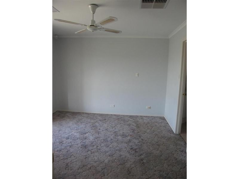 33 Goldfinch Way, Hewett SA 5118