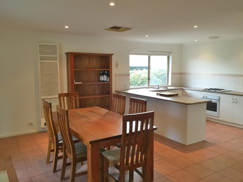 16 Thiele Crescent, Evanston Park SA 5116