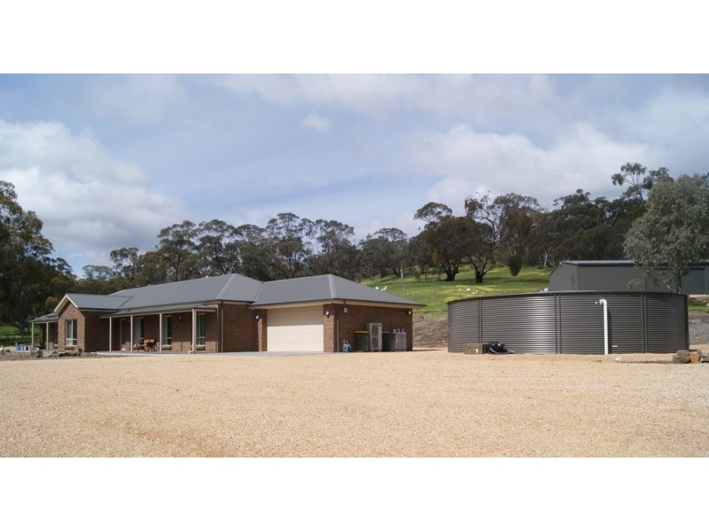 261 Woodlands Road, Cockatoo Valley SA 5351