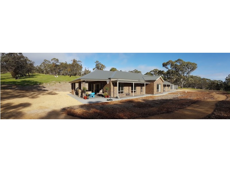 261 Woodlands Road, Cockatoo Valley SA 5351