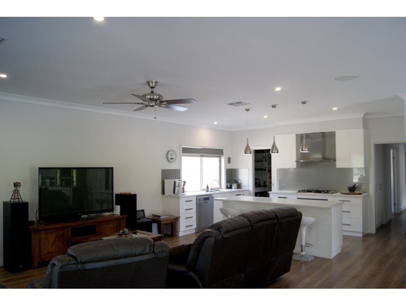 261 Woodlands Road, Cockatoo Valley SA 5351