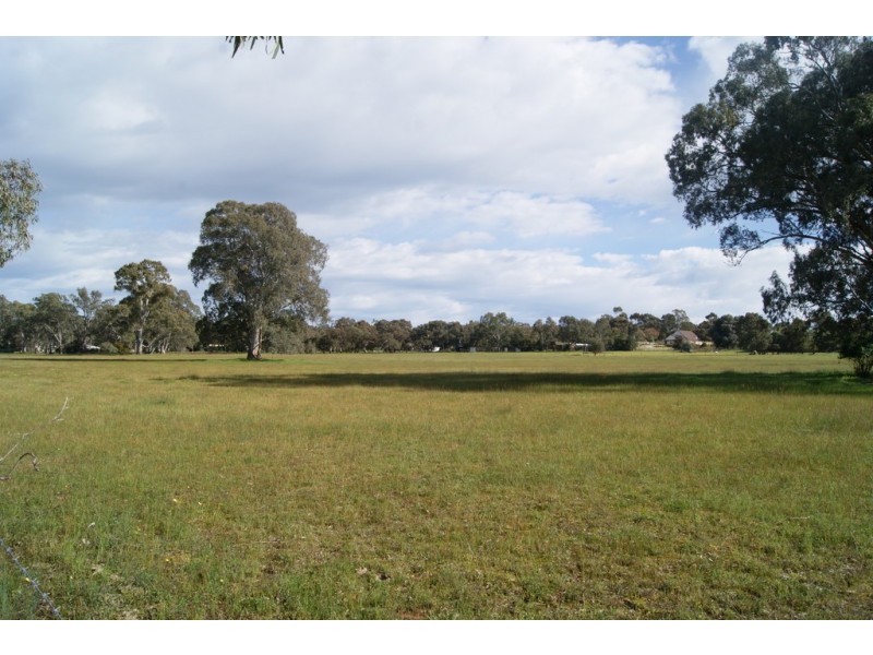 Lot 102 Williamstown Road, Cockatoo Valley SA 5351
