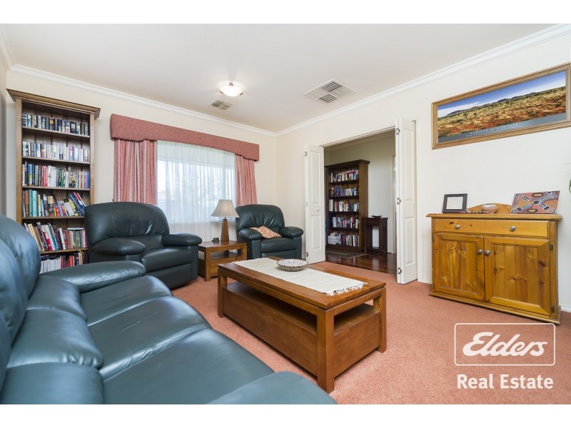 2 Creedon Close, Evanston Park SA 5116