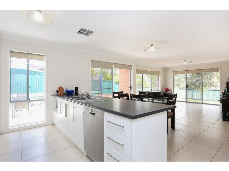 11 Grovermann Street, Williamstown SA 5351