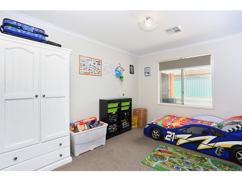 11 Grovermann Street, Williamstown SA 5351