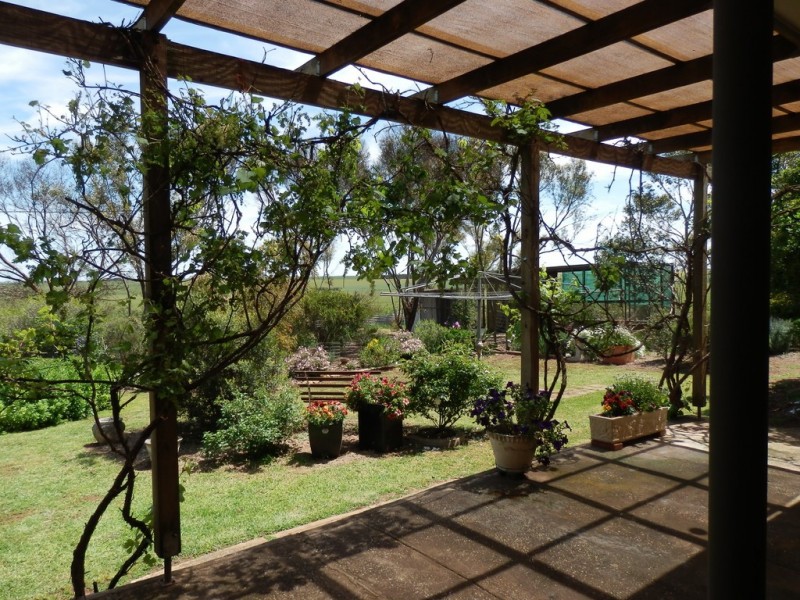 186 Cnr Mackereth and Ashwell Roads, Templers SA 5371