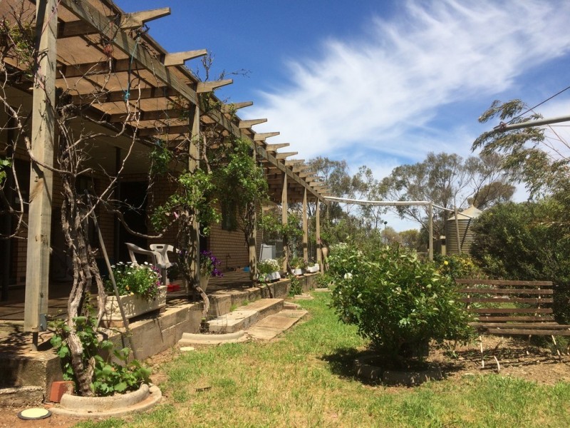 186 Cnr Mackereth and Ashwell Roads, Templers SA 5371