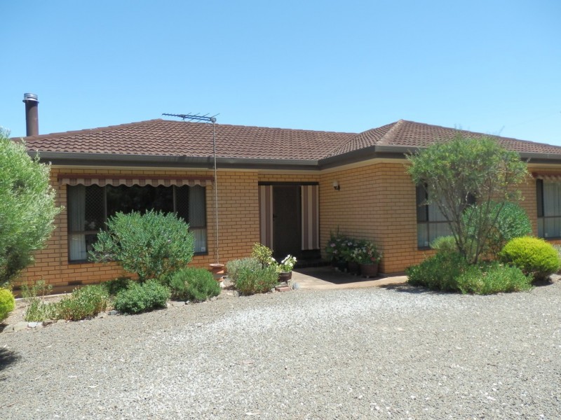 186 Cnr Mackereth and Ashwell Roads, Templers SA 5371