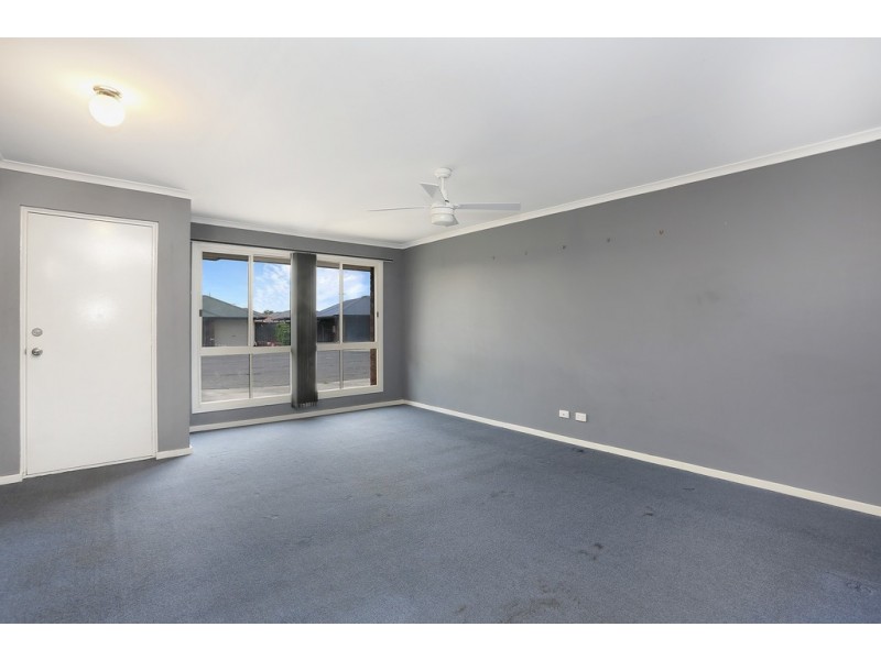 19 Hamra Drive, Smithfield SA 5114