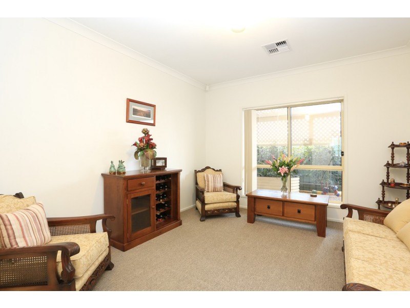 11 Rogers Court, Evanston Park SA 5116