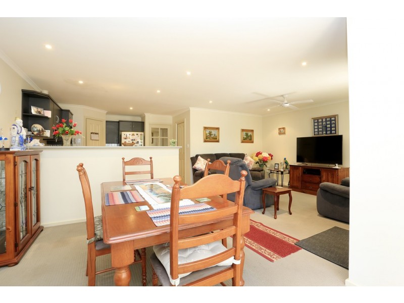 12 Weaver Drive, Willaston SA 5118