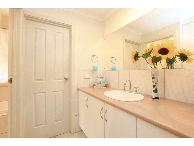 12 Weaver Drive, Willaston SA 5118