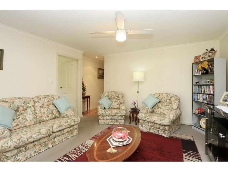 12 Weaver Drive, Willaston SA 5118